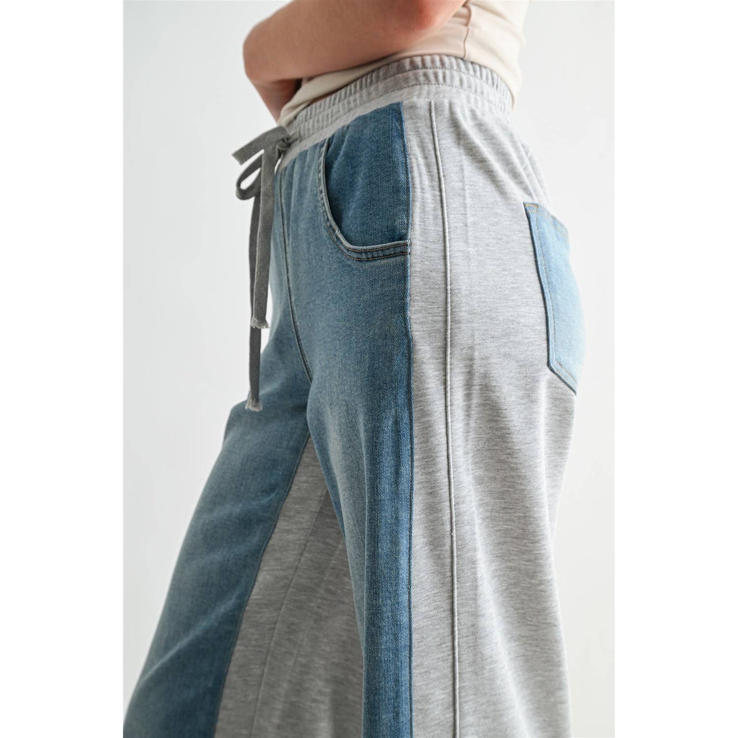 Mica HIGH-RISE WIDE JOGGERS