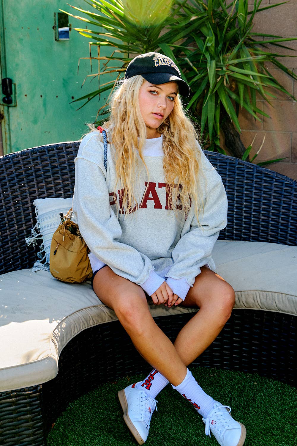 IT2594 'PILATES & YOGA' Print Reversible Mockneck Sweatshirt