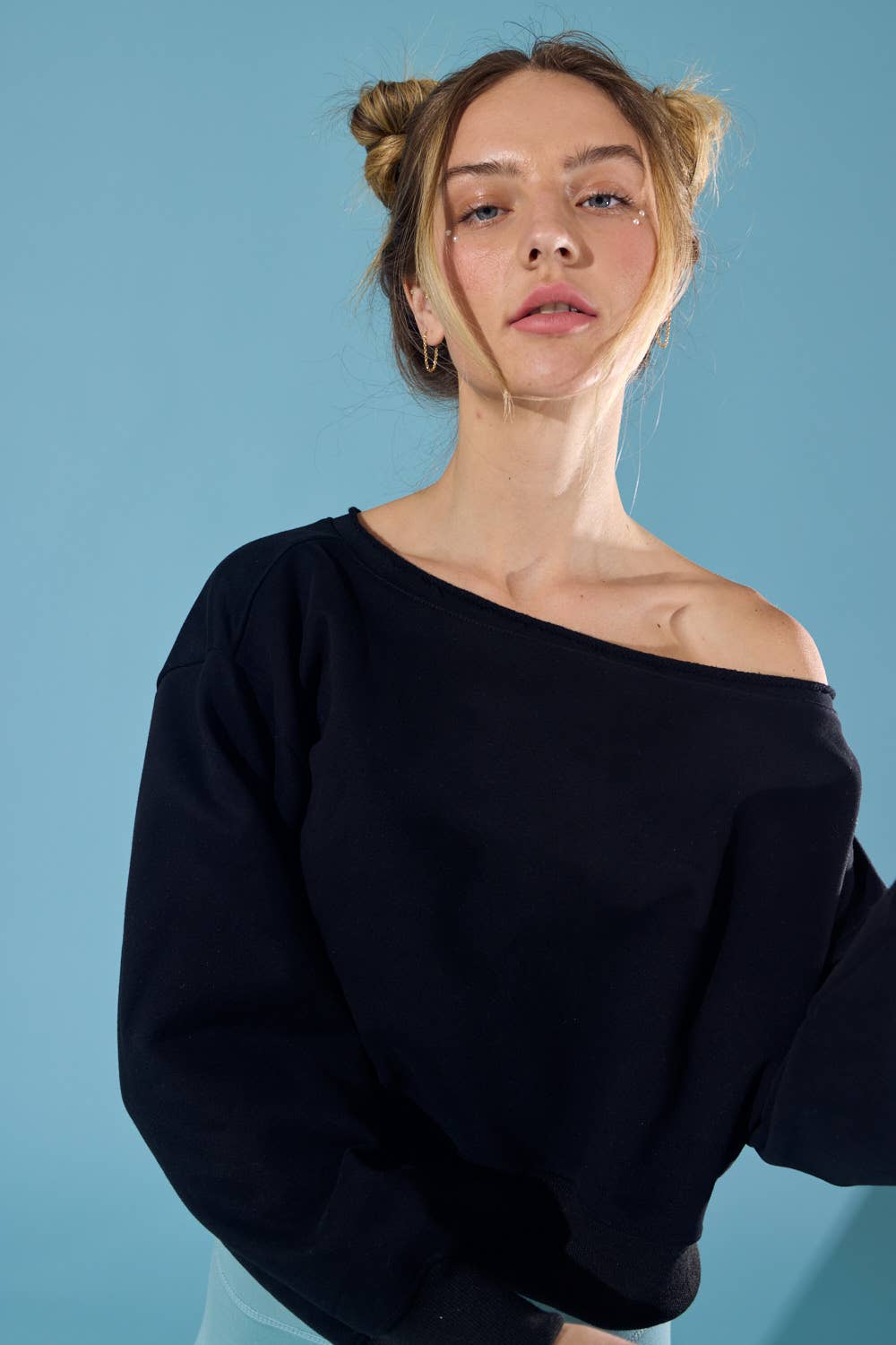PT17835 - Alina Off Shoulder Cropped Sweatshirt: Pink