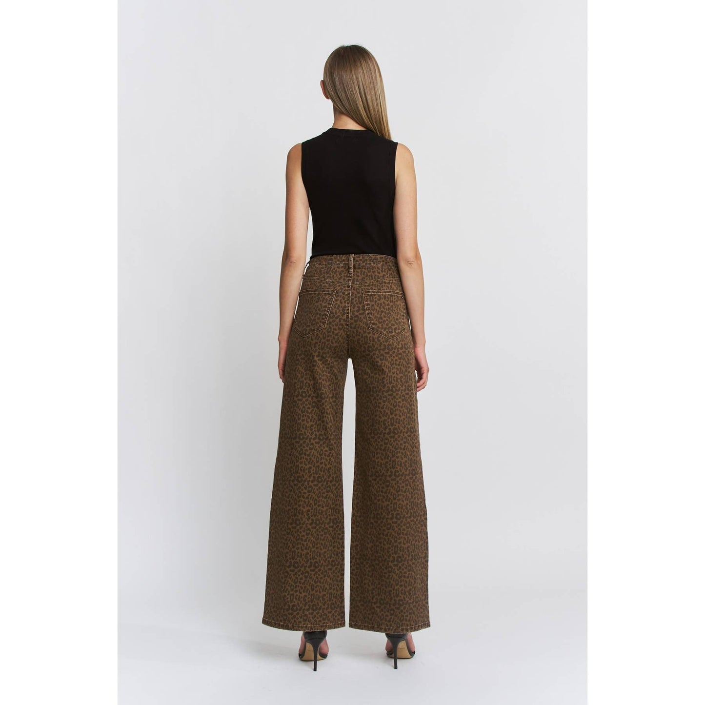 SUPER HIGH WIDE LEG LEOPARD JEANS: BROWN DERBY